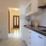 1 Bedroom Awesome In Apartmán