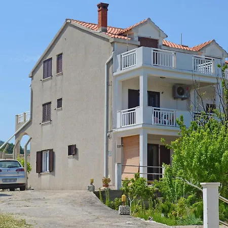 1 Bedroom Awesome In